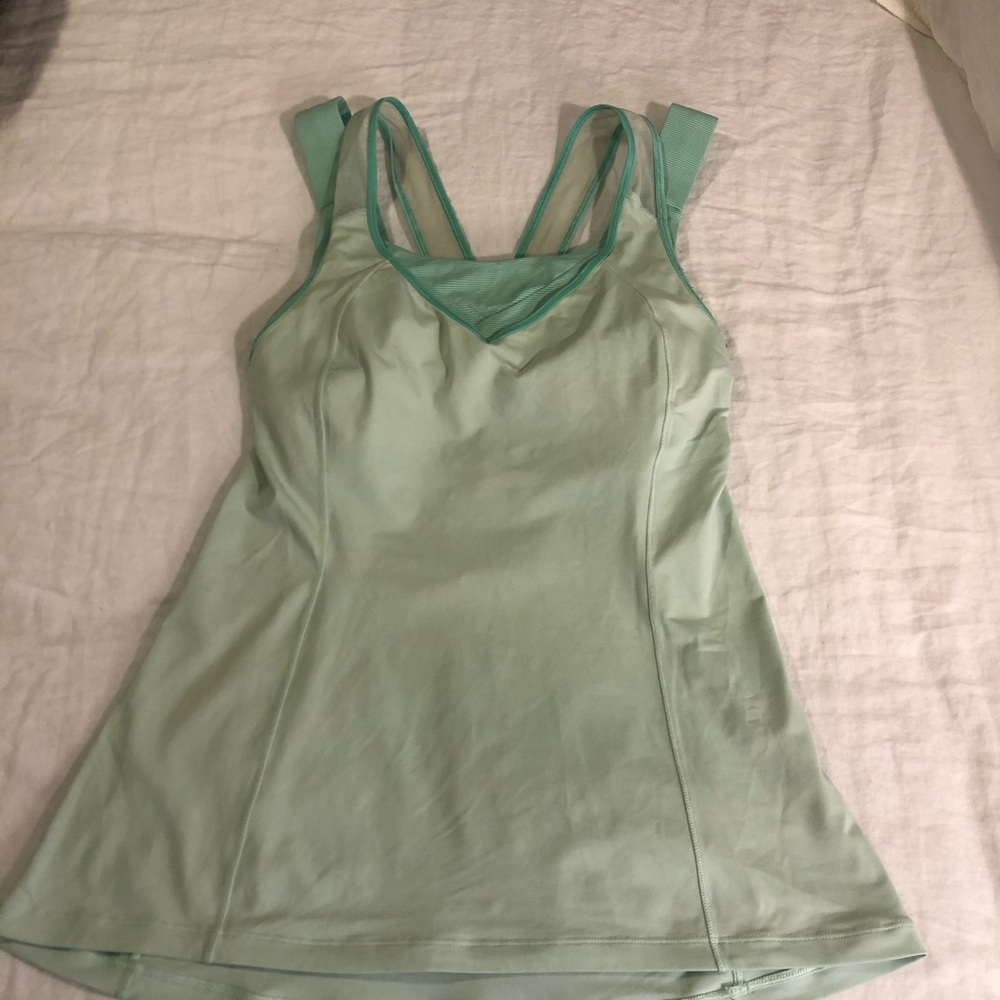 Lululemon tank top